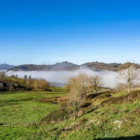 منزل ريفي Picuastur Onís